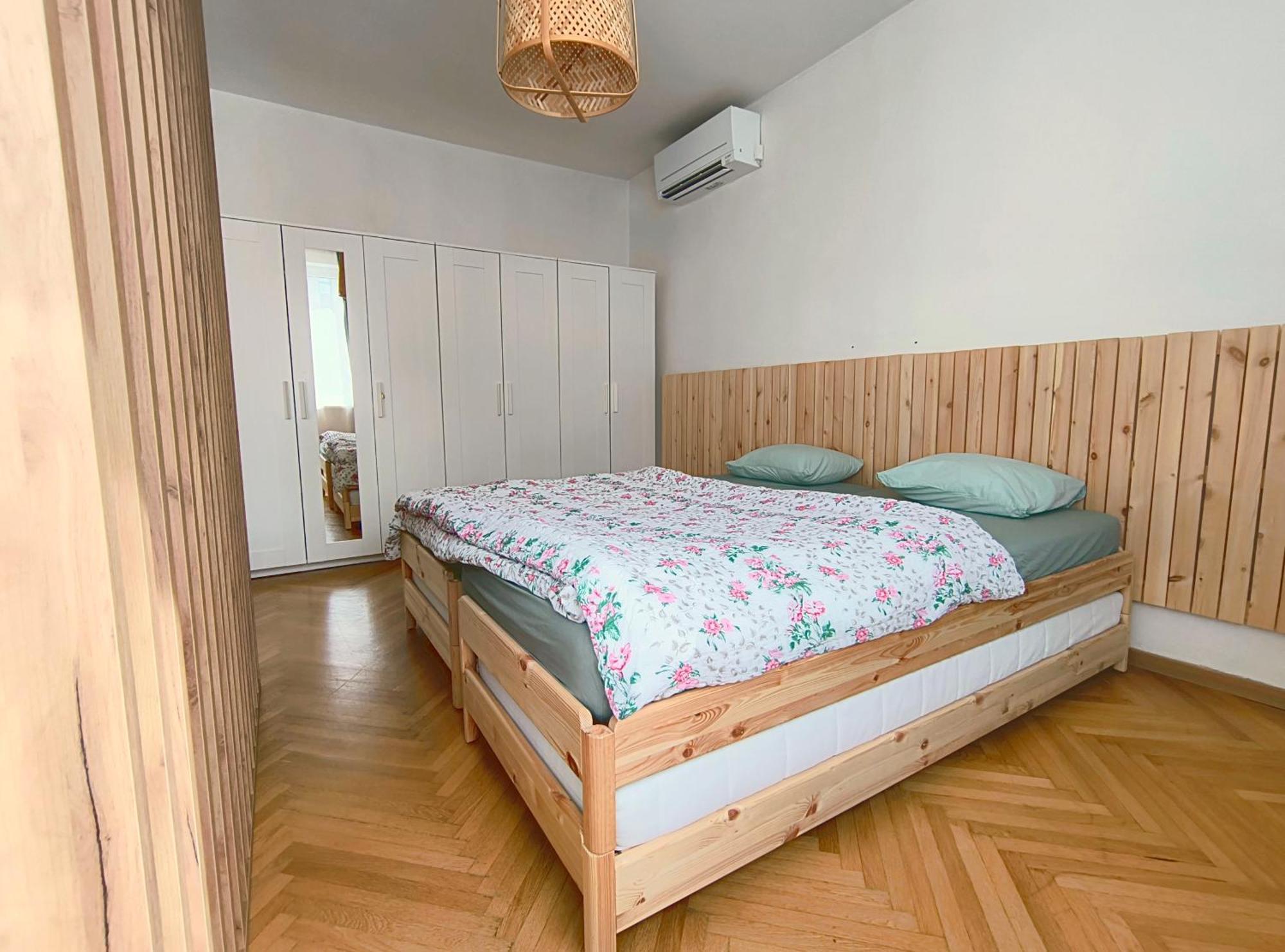 Big Stay - 4 Bedroom, 2 Bathroom Central Apartment With Ac Bratysława Zewnętrze zdjęcie